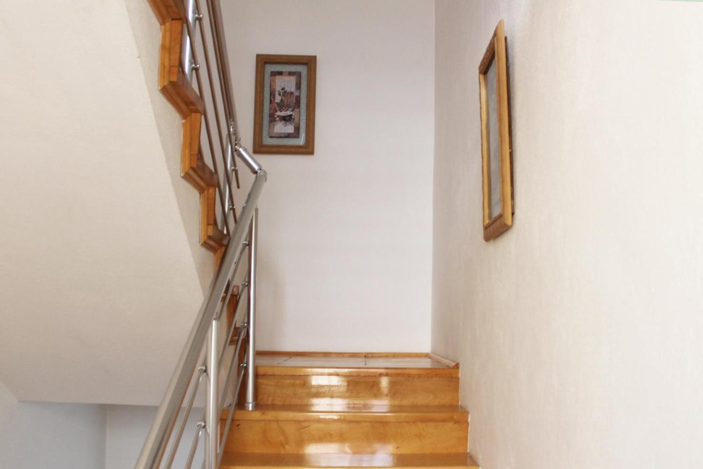 Farah Apartment Mostar Esterno foto