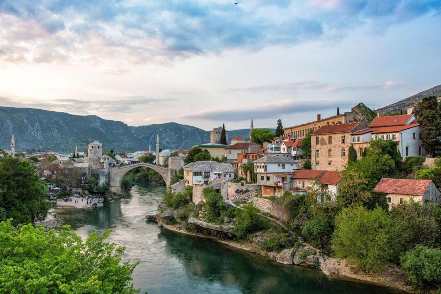 Farah Apartment Mostar Esterno foto