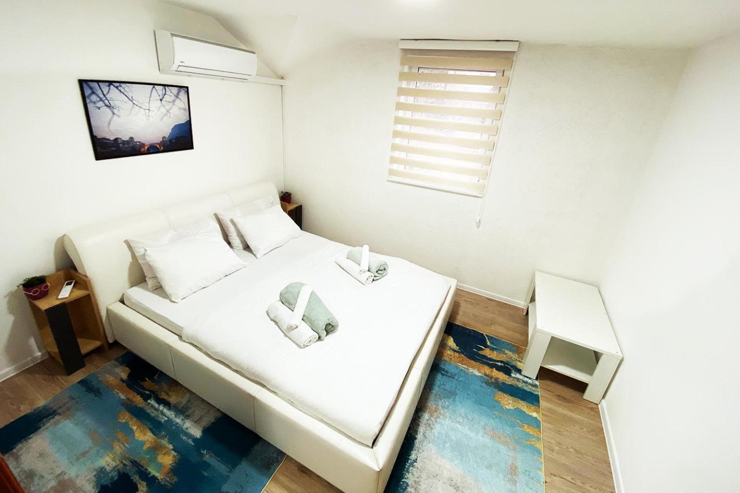 Farah Apartment Mostar Esterno foto